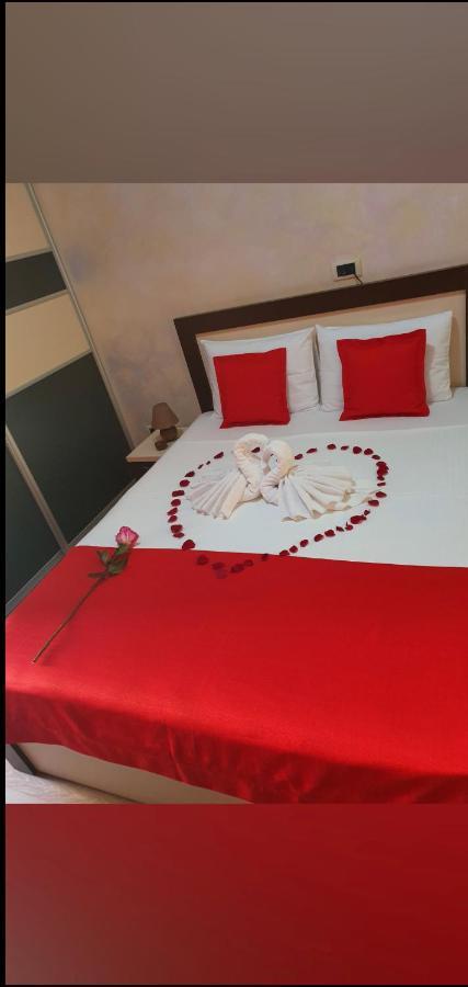 Apartmani Boskovic Котор Екстериор снимка